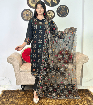 RF4713- স্টিচড পাকিস্তানি ইন্সপায়ার্ড টু পিস- কালো